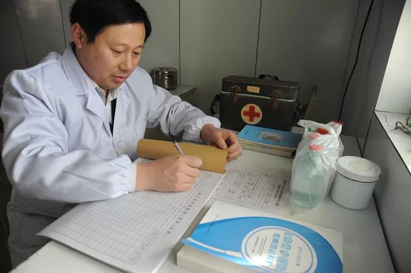 他，用行动诠释“医者仁心”！