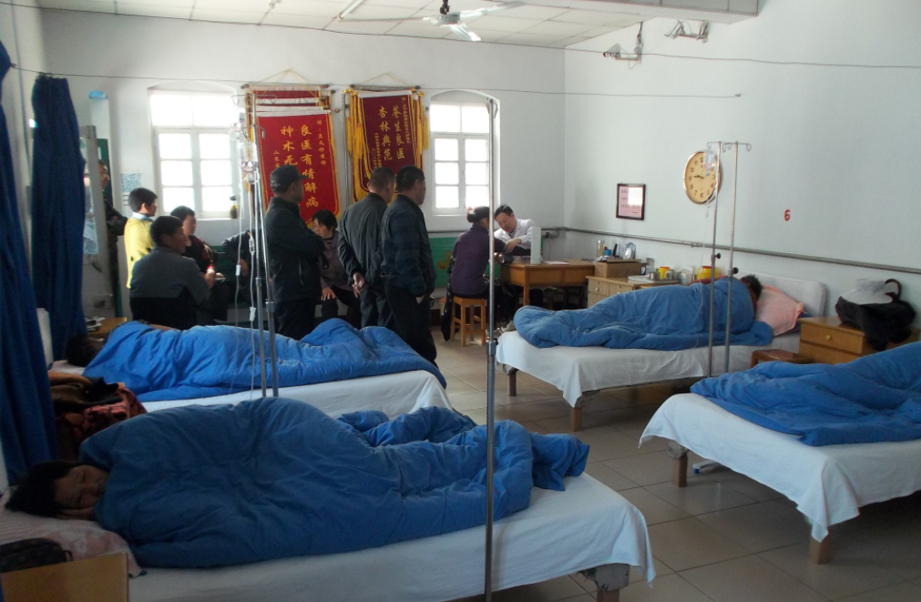 “五一节”:全国劳模孟凡珍不休息不停诊为患者治病